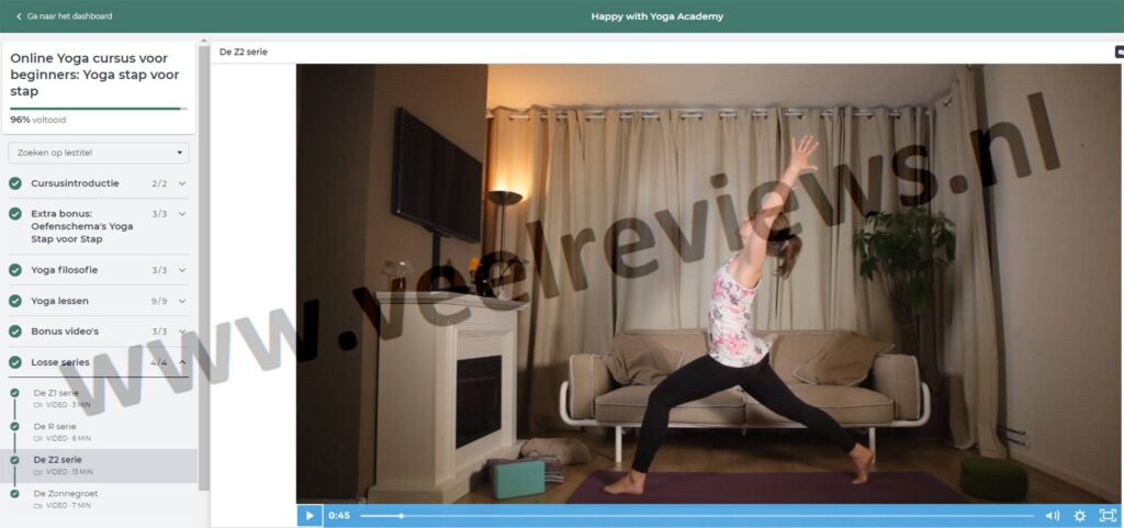 Op deze foto zie je Yoga stap voor stap cursus van Happy With Yoga