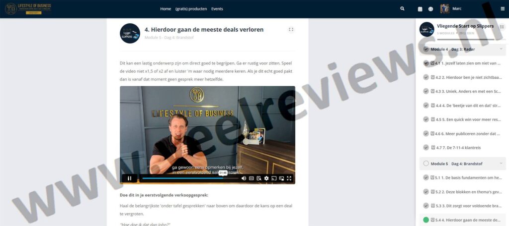 Op deze foto zie je Vliegende Start op Slippers